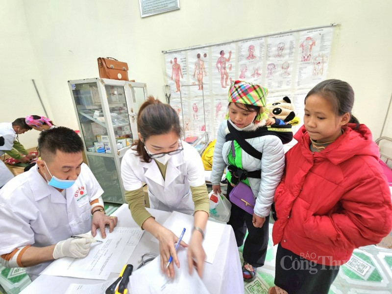 Xuân Biên phòng ấm lòng dân bản ở xã biên giới Sơn Vĩ (Hà Giang)