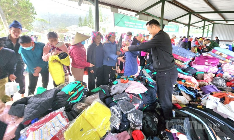 Xuân Biên phòng ấm lòng dân bản ở xã biên giới Sơn Vĩ (Hà Giang)