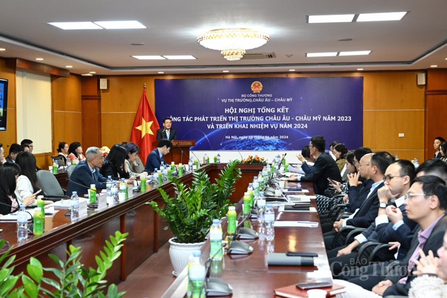 Phát huy vai trò cầu nối để khai thác tối đa cơ hội từ thị trường Âu - Mỹ