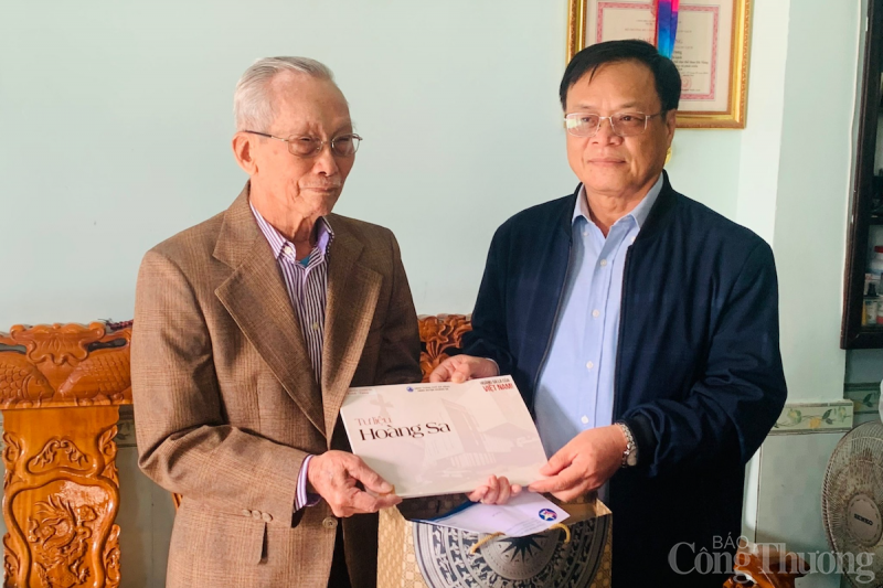 Đà Nẵng: Thăm, tri ân các nhân chứng Hoàng Sa Đà Nẵng: Thăm, tri ân các nhân chứng Hoàng Sa