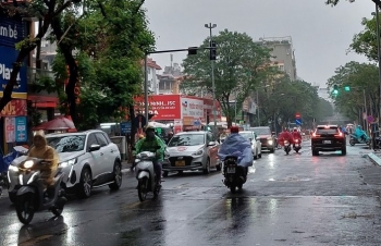 Dự báo thời tiết Hà Nội hôm nay 13/1/2024: Hà Nội vẫn mưa và rét, nhiệt độ thấp nhất 16 độ C