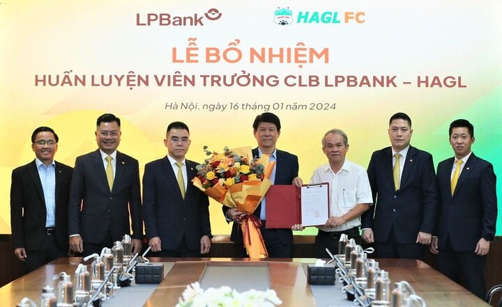 CLB Bóng đá LPBank Hoàng Anh Gia Lai bổ nhiệm ông Vũ Tiến Thành làm HLV CLB Bóng đá LPBank Hoàng Anh Gia Lai bổ nhiệm ông Vũ Tiến Thành làm HLV