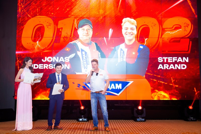 Ra mắt đội đua thuyền máy F1H2O Việt Nam – Bình Định Ra mắt đội đua thuyền máy F1H2O Việt Nam – Bình Định