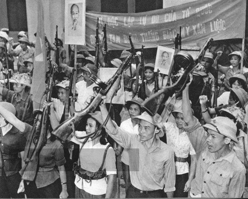 Ngày này năm xưa 19/1: Kết luận của Bộ Chính trị về Chiến lược phát triển ngành dầu khí Ngày này năm xưa 19/1: Kết luận của Bộ Chính trị về Chiến lược phát triển ngành dầu khí