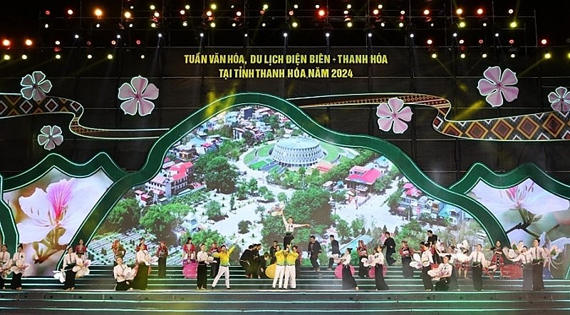 Đêm giao lưu nghệ thuật truyền thống hai tỉnh Điện Biên - Thanh Hoá với nhiều tiết mục đặc sắc Đêm giao lưu nghệ thuật truyền thống hai tỉnh Điện Biên - Thanh Hoá với nhiều tiết mục đặc sắc