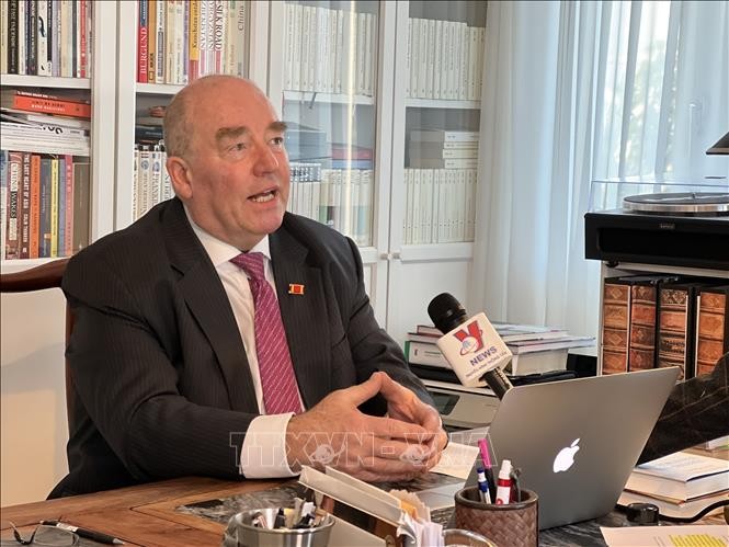 "Quan hệ đối tác chiến lược" là lộ trình cho quá trình hợp tác giữa Đức và Việt Nam "Quan hệ đối tác chiến lược" là lộ trình cho quá trình hợp tác giữa Đức và Việt Nam