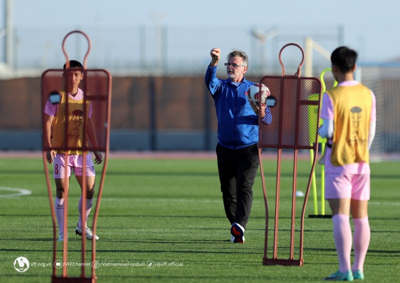 Đội tuyển Việt Nam dốc sức tập luyện. Ảnh VFF Đội tuyển Việt Nam dốc sức tập luyện. Ảnh VFF