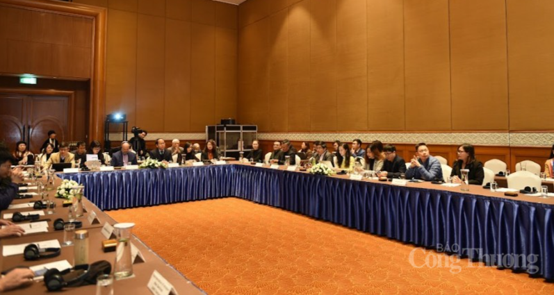 3.000 sinh viên được hưởng lợi từ dự án nâng cao chất lượng nguồn nhân lực 3.000 sinh viên được hưởng lợi từ dự án nâng cao chất lượng nguồn nhân lực