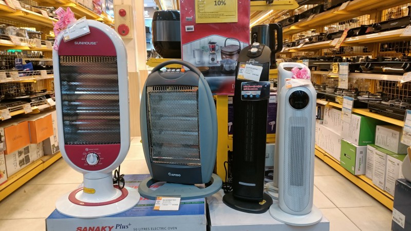 Nhiệt độ xuống thấp, nhiều người tìm mua máy sưởi Nhiệt độ xuống thấp, nhiều người tìm mua máy sưởi