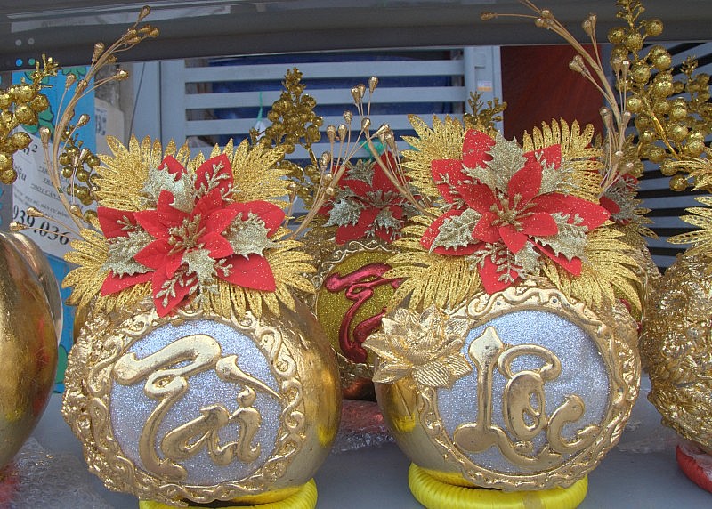 TP. Hồ Chí Minh: Dừa dát vàng 24K trưng Tết 1 triệu đồng/cặp cháy hàng TP. Hồ Chí Minh: Dừa dát vàng 24K trưng Tết 1 triệu đồng/cặp cháy hàng