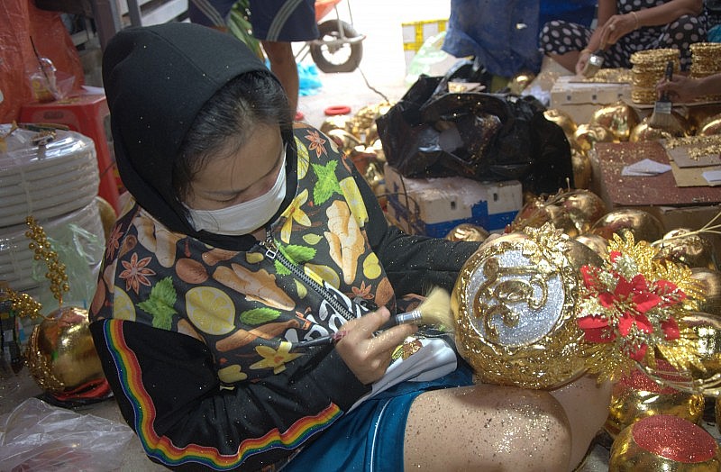 TP. Hồ Chí Minh: Dừa dát vàng 24K trưng Tết 1 triệu đồng/cặp cháy hàng TP. Hồ Chí Minh: Dừa dát vàng 24K trưng Tết 1 triệu đồng/cặp cháy hàng