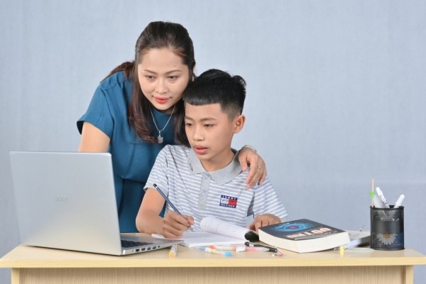 Hiện nay trên mạng xã hội facebook xuất hiện các trang fanpage giả mạo “Trung tâm Đào tạo Cờ vua nhí” nhằm lôi kéo phụ huynh tham gia để chiếm đoạt tài sản Hiện nay trên mạng xã hội facebook xuất hiện các trang fanpage giả mạo “Trung tâm Đào tạo Cờ vua nhí” nhằm lôi kéo phụ huynh tham gia để chiếm đoạt tài sản