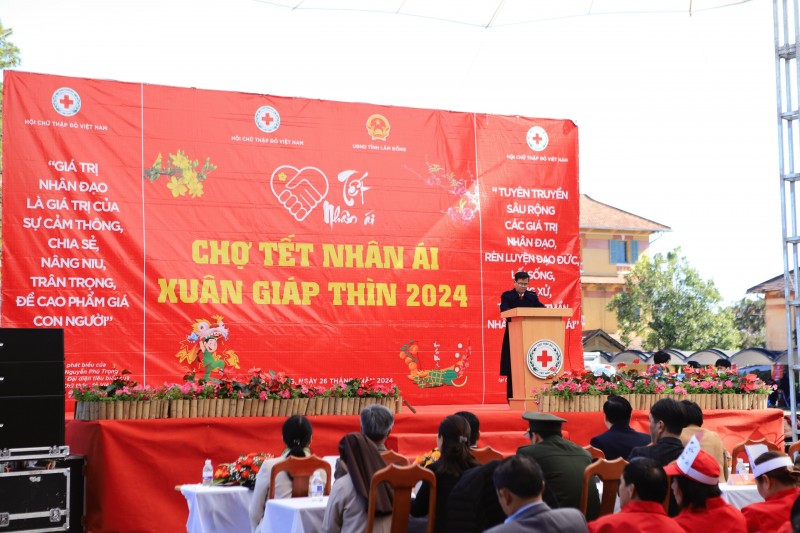 Lâm Đồng: Khai mạc “Hội chợ Tết Nhân ái” Xuân Giáp Thìn năm 2024 Lâm Đồng: Khai mạc “Hội chợ Tết Nhân ái” Xuân Giáp Thìn năm 2024