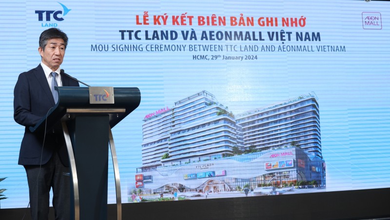 Ông Tetsuyuki Nakagawa - Tổng Giám đốc AeonMall Việt Nam bày tỏ sự trân trọng về việc hợp tác của 2 bên Ông Tetsuyuki Nakagawa - Tổng Giám đốc AeonMall Việt Nam bày tỏ sự trân trọng về việc hợp tác của 2 bên
