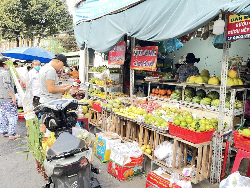 TP Hồ Chí Minh: Phong phú thị trường đồ cúng ông công ông táo TP Hồ Chí Minh: Phong phú thị trường đồ cúng ông công ông táo