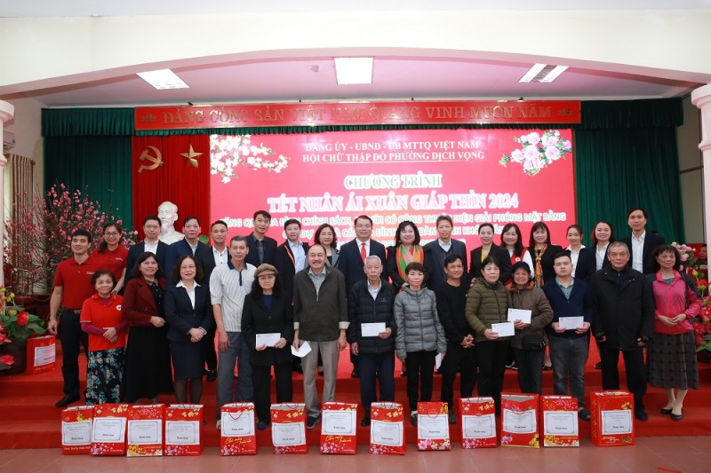 Tết Nhân ái Xuân Giáp Thìn 2024: Không để ai bị bỏ lại phía sau Tết Nhân ái Xuân Giáp Thìn 2024: Không để ai bị bỏ lại phía sau