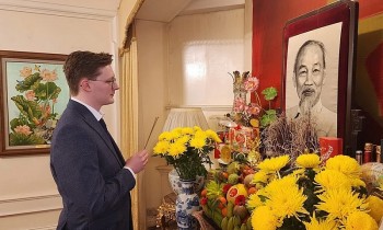 Học giả Anh: Đảng Cộng sản lãnh đạo Việt Nam thành trung tâm kinh tế - văn hóa