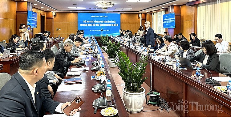 Toàn cảnh cuộc họp Toàn cảnh cuộc họp