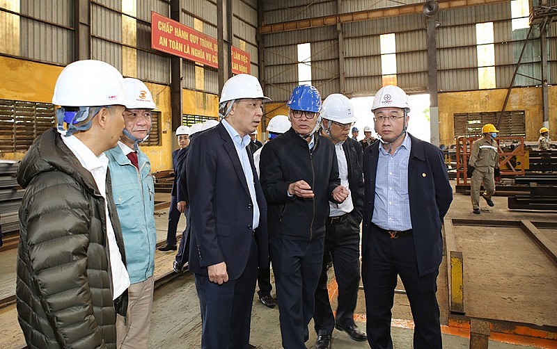 Lãnh đạo EVN, EVNNPT kiểm tra nhà thầu cung cấp cột thép cho đường dây 500kV mạch 3 Lãnh đạo EVN, EVNNPT kiểm tra nhà thầu cung cấp cột thép cho đường dây 500kV mạch 3