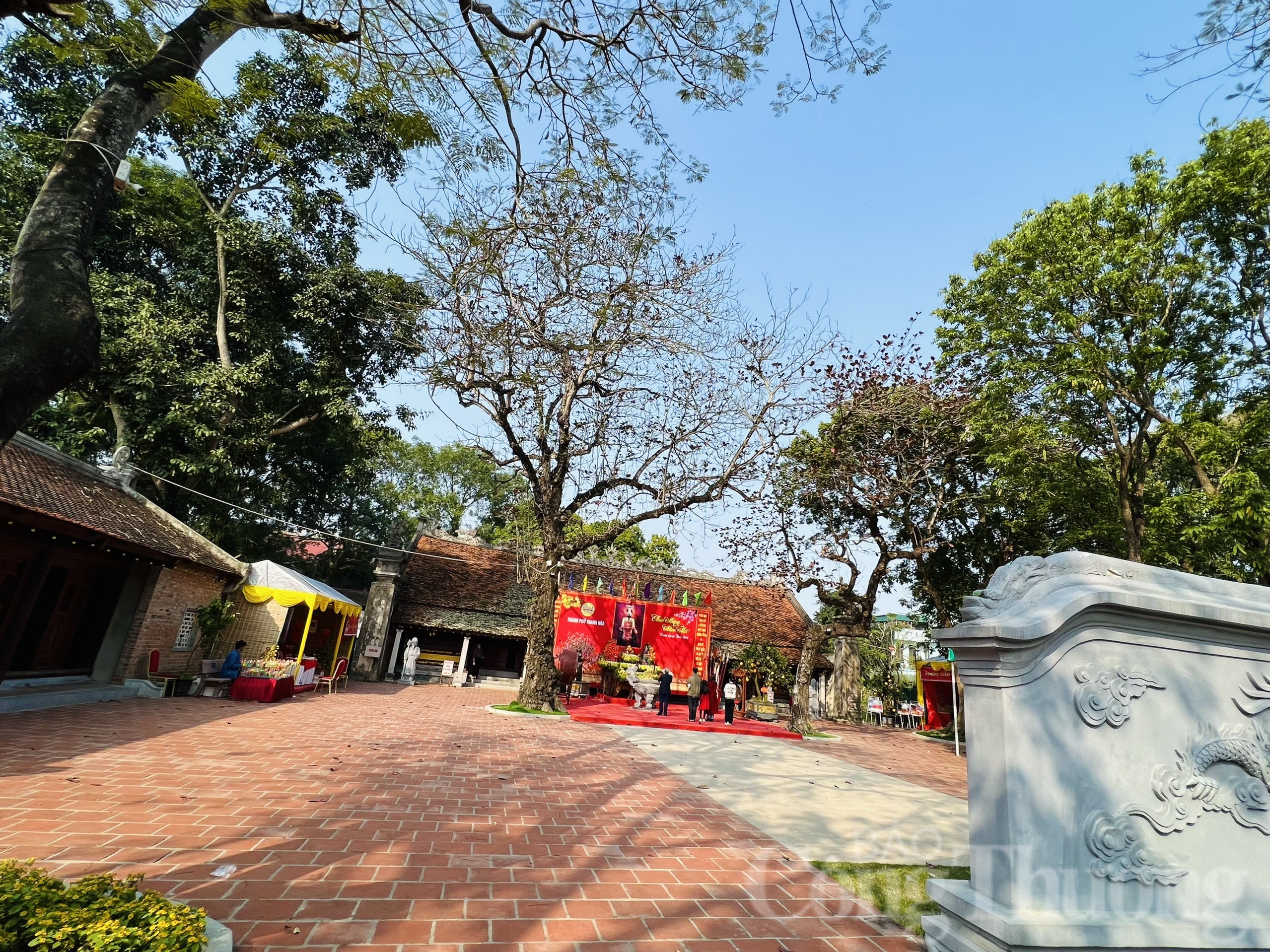 Đầu xuân, ghé thăm ngôi đền cổ thờ 27 vị vua thời Hậu Lê