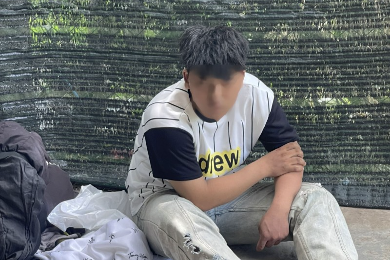 Nam thanh niên không chấp hành hiệu lệnh, tông xe vào cảnh sát giao thông Nam thanh niên không chấp hành hiệu lệnh, tông xe vào cảnh sát giao thông