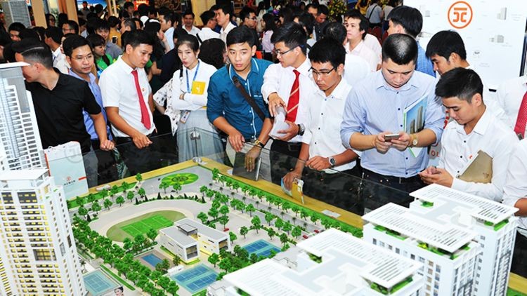 Giáo sư Martin Green: Việt Nam có nhiều lợi thế để phát triển năng lượng mặt trời Giáo sư Martin Green: Việt Nam có nhiều lợi thế để phát triển năng lượng mặt trời