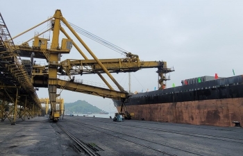 TKV tiêu thụ hơn 118.000 tấn than ngày đầu ra quân Xuân Giáp Thìn