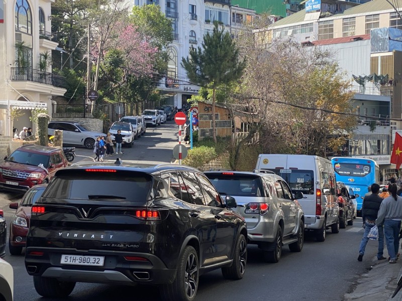 Lâm Đồng: Điều tra nguyên nhân Chủ tịch xã tử vong tại trụ sở Lâm Đồng: Điều tra nguyên nhân Chủ tịch xã tử vong tại trụ sở