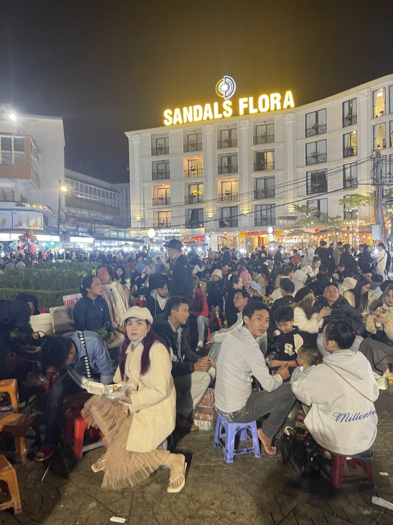 Lâm Đồng: Điều tra nguyên nhân Chủ tịch xã tử vong tại trụ sở Lâm Đồng: Điều tra nguyên nhân Chủ tịch xã tử vong tại trụ sở