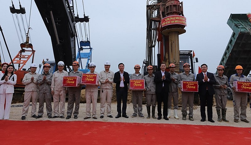 Thanh Hóa: Khởi công xây dựng Dự án Đường nối cao tốc Bắc – Nam, Quốc lộ 1A đi cảng Nghi Sơn Thanh Hóa: Khởi công xây dựng Dự án Đường nối cao tốc Bắc – Nam, Quốc lộ 1A đi cảng Nghi Sơn