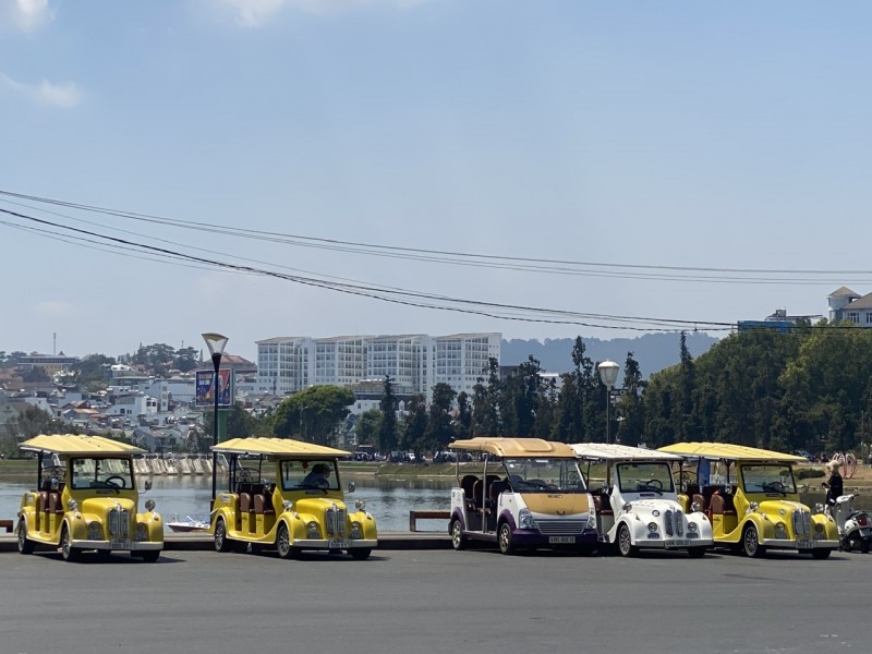 Ông Nguyễn Tuấn Anh được bầu giữ chức Phó Chủ tịch Uỷ ban nhân dân tỉnh Gia Lai Ông Nguyễn Tuấn Anh được bầu giữ chức Phó Chủ tịch Uỷ ban nhân dân tỉnh Gia Lai