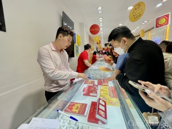 Giá vàng chiều nay 22/3/2024: Vàng SJC lao dốc không phanh, giảm tiếp hơn 1 triệu đồng mỗi lượng