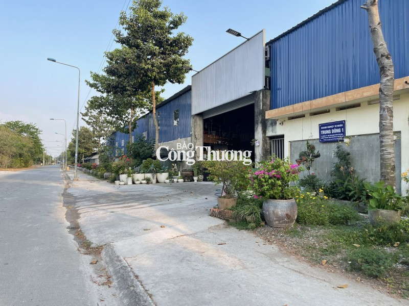 Đồng Nai: Yêu cầu tháo dỡ 4 nhà xưởng xây dựng trái phép tại TP. Biên Hoà Đồng Nai: Yêu cầu tháo dỡ 4 nhà xưởng xây dựng trái phép tại TP. Biên Hoà