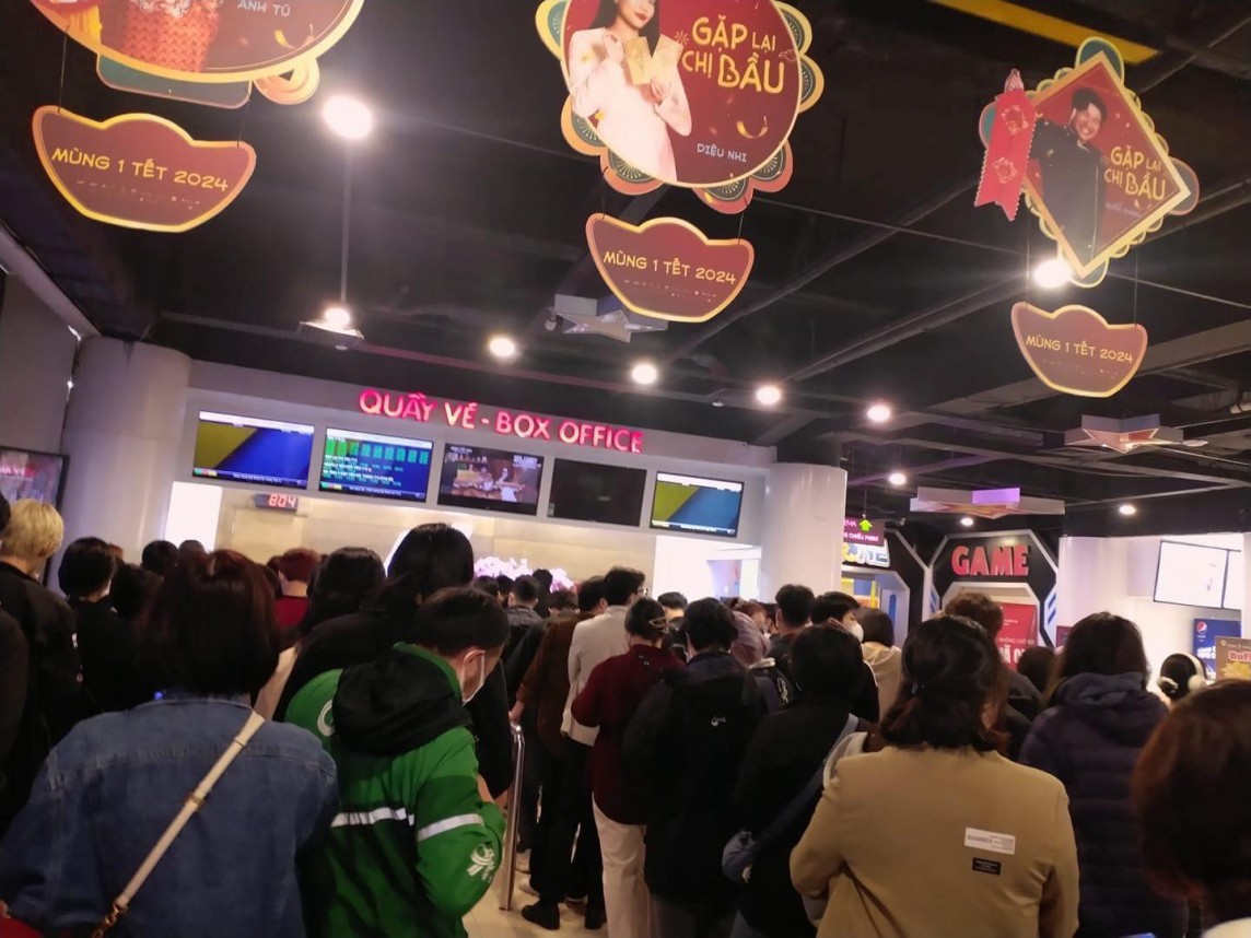 Phim Đào, phở và piano: Khán giả cầu xin người mua vé hộ Phim Đào, phở và piano: Khán giả cầu xin người mua vé hộ