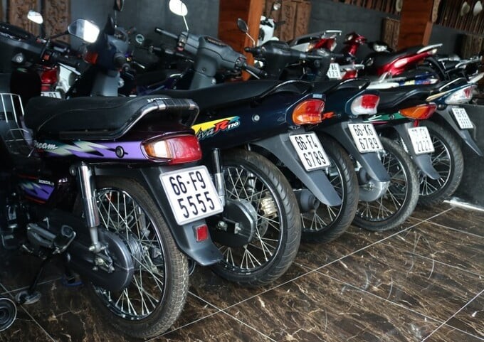 Bộ Công an đề xuất đấu giá biển số xe máy với mức khởi điểm 5 triệu Bộ Công an đề xuất đấu giá biển số xe máy với mức khởi điểm 5 triệu