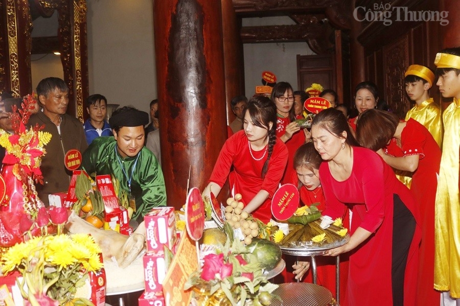 Thanh Hóa: Hàng nghìn du khách về với Lễ hội Đền thờ Trần Hưng Đạo Xuân Giáp Thìn 2024 Thanh Hóa: Hàng nghìn du khách về với Lễ hội Đền thờ Trần Hưng Đạo Xuân Giáp Thìn 2024