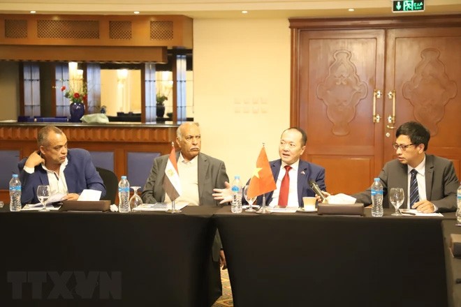 Tỉnh Luxor của Ai Cập mong muốn tăng cường hợp tác với Việt Nam Tỉnh Luxor của Ai Cập mong muốn tăng cường hợp tác với Việt Nam