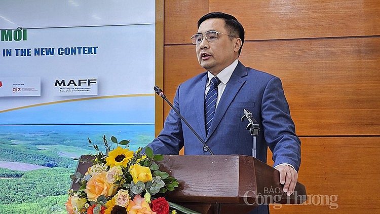 Thứ trưởng Bộ Nông nghiệp và Phát triển nông thôn Nguyễn Quốc Trị phát biểu tại Hội thảo Thứ trưởng Bộ Nông nghiệp và Phát triển nông thôn Nguyễn Quốc Trị phát biểu tại Hội thảo