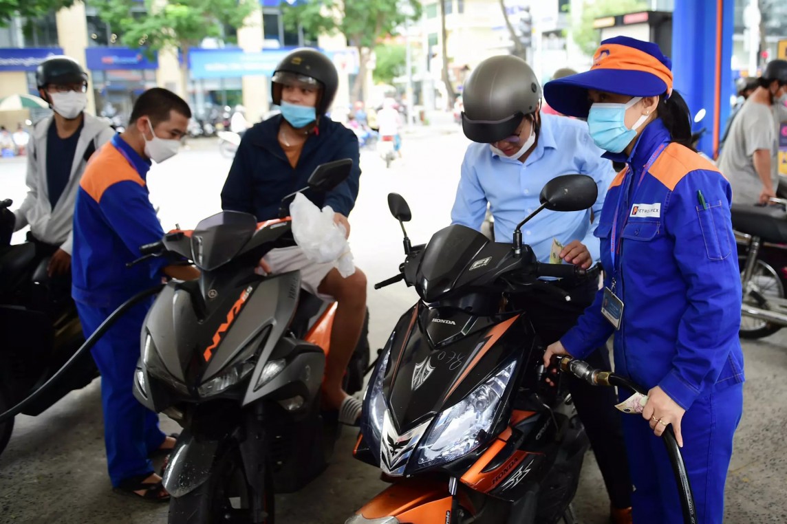 Giá xăng dầu hôm nay ngày 26/5/2024: Giá dầu Giá xăng dầu hôm nay ngày 26/5/2024: Giá dầu