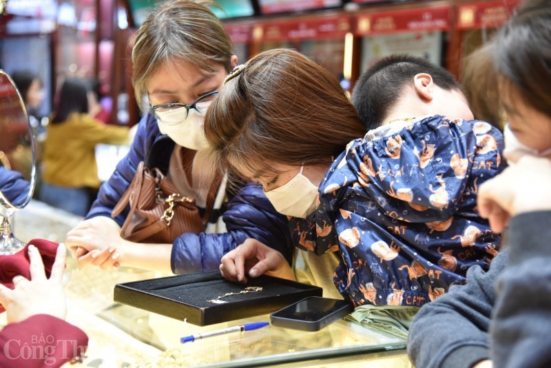 Vì sao chuyên gia dự báo giá vàng tăng mạnh trong quý 4/2024? Vì sao chuyên gia dự báo giá vàng tăng mạnh trong quý 4/2024?