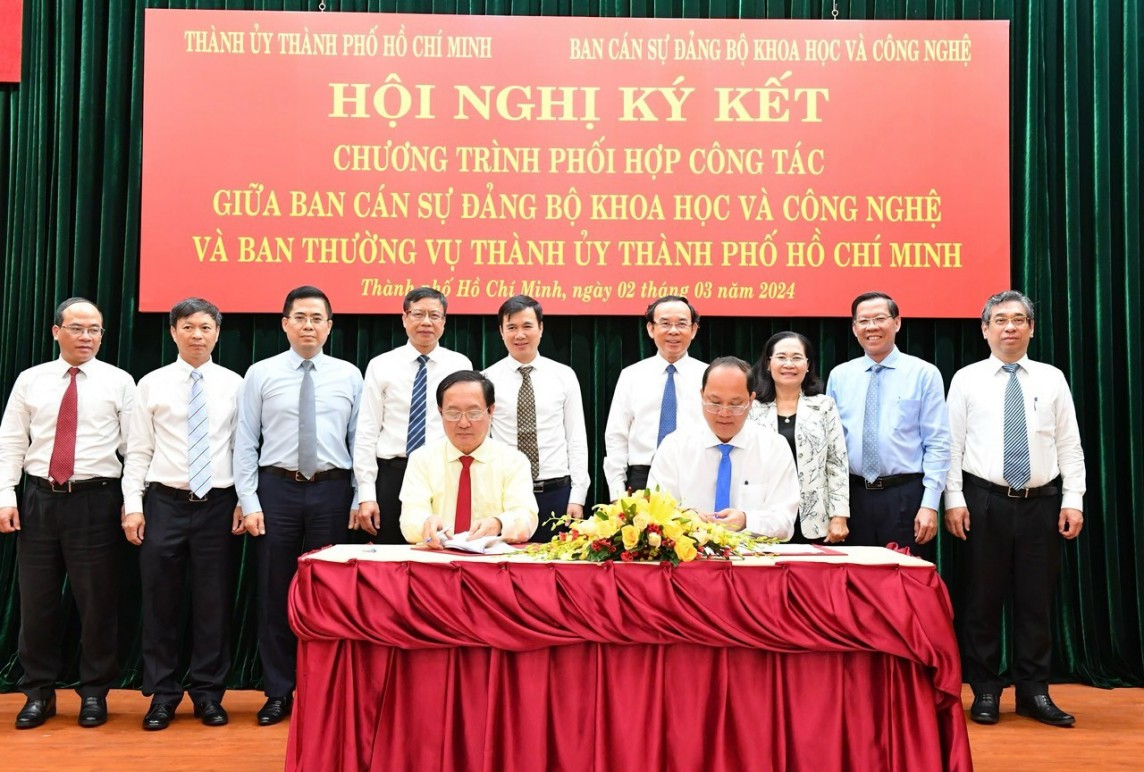 ký kết Chương trình phối hợp công tác về tăng cường hợp tác chỉ đạo, điều hành các hoạt động khoa học, công nghệ và đổi mới sáng tạo trên địa bàn Thành phố Hồ Chí Minh giai đoạn 2024 - 2028 ký kết Chương trình phối hợp công tác về tăng cường hợp tác chỉ đạo, điều hành các hoạt động khoa học, công nghệ và đổi mới sáng tạo trên địa bàn Thành phố Hồ Chí Minh giai đoạn 2024 - 2028
