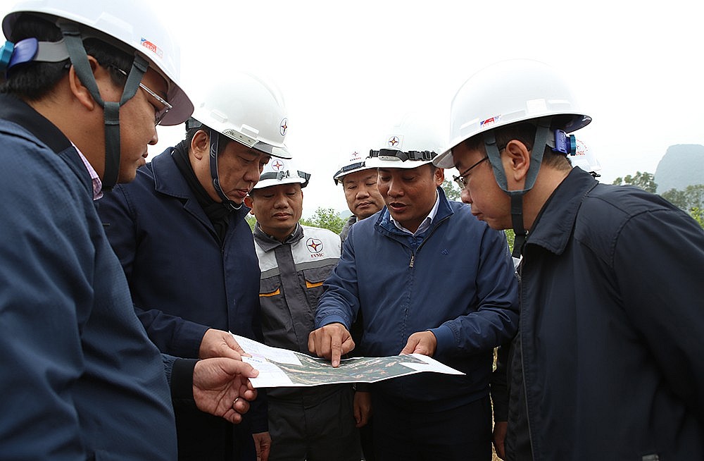 Thi công Dự án đường dây 500kV mạch 3: Không để móng chờ cột