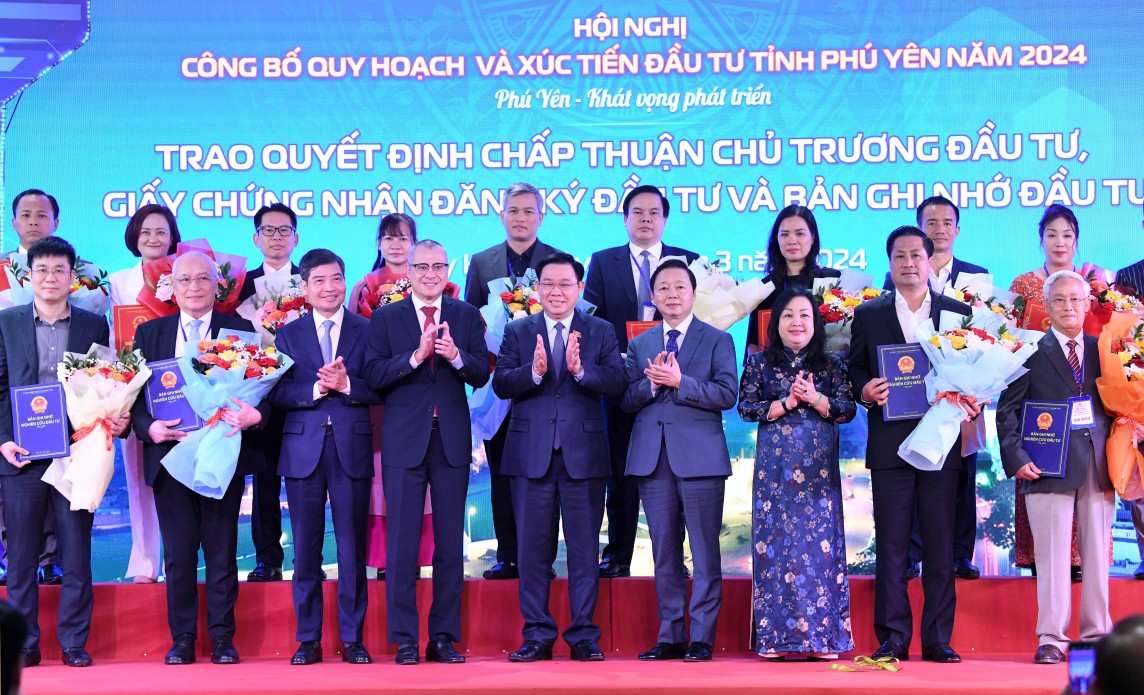 Chủ tịch Quốc hội dự hội nghị công bố quy hoạch và xúc tiến đầu tư tỉnh Phú Yên