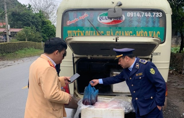 Hà Giang: Phát hiện 125kg sản phẩm động vật không rõ nguồn gốc