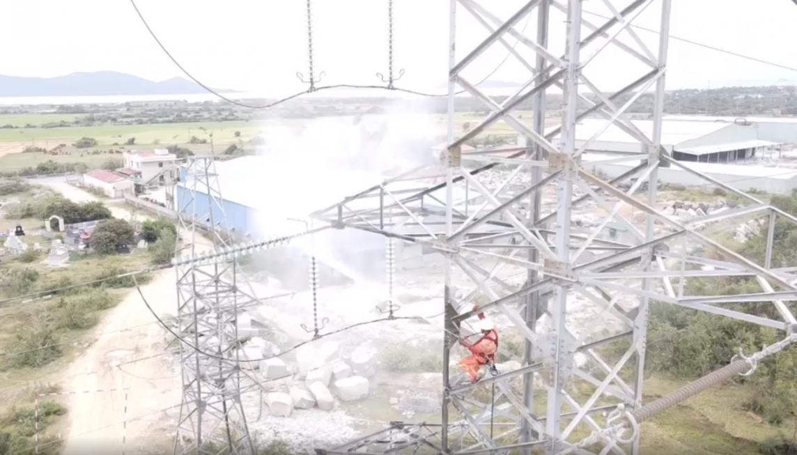 Giải pháp đảm bảo truyền tải điện an toàn, liên tục trong mùa khô 2024 Giải pháp đảm bảo truyền tải điện an toàn, liên tục trong mùa khô 2024