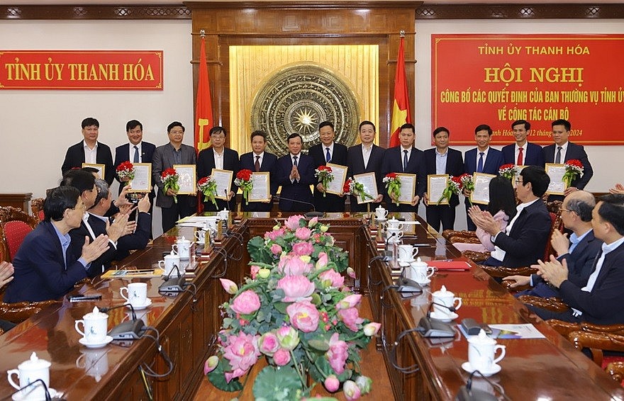 Thanh Hóa: Điều động, luân chuyển 12 cán bộ cấp sở, ngành, huyện Thanh Hóa: Điều động, luân chuyển 12 cán bộ cấp sở, ngành, huyện