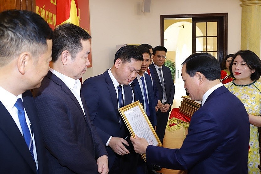 Thanh Hóa: Điều động, luân chuyển 12 cán bộ cấp sở, ngành, huyện Thanh Hóa: Điều động, luân chuyển 12 cán bộ cấp sở, ngành, huyện