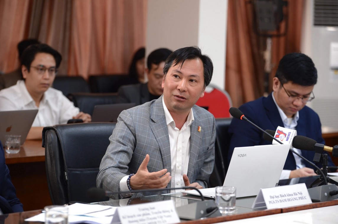 Tọa đàm: Xu thế phát triển xe hybrid tại Việt Nam- Ảnh 2. PGS.TS Đàm Hoàng Phúc, Bộ môn Ô tô và Xe chuyên dùng, Đại học Bách Khoa Hà Nội. Tọa đàm: Xu thế phát triển xe hybrid tại Việt Nam- Ảnh 2. PGS.TS Đàm Hoàng Phúc, Bộ môn Ô tô và Xe chuyên dùng, Đại học Bách Khoa Hà Nội.