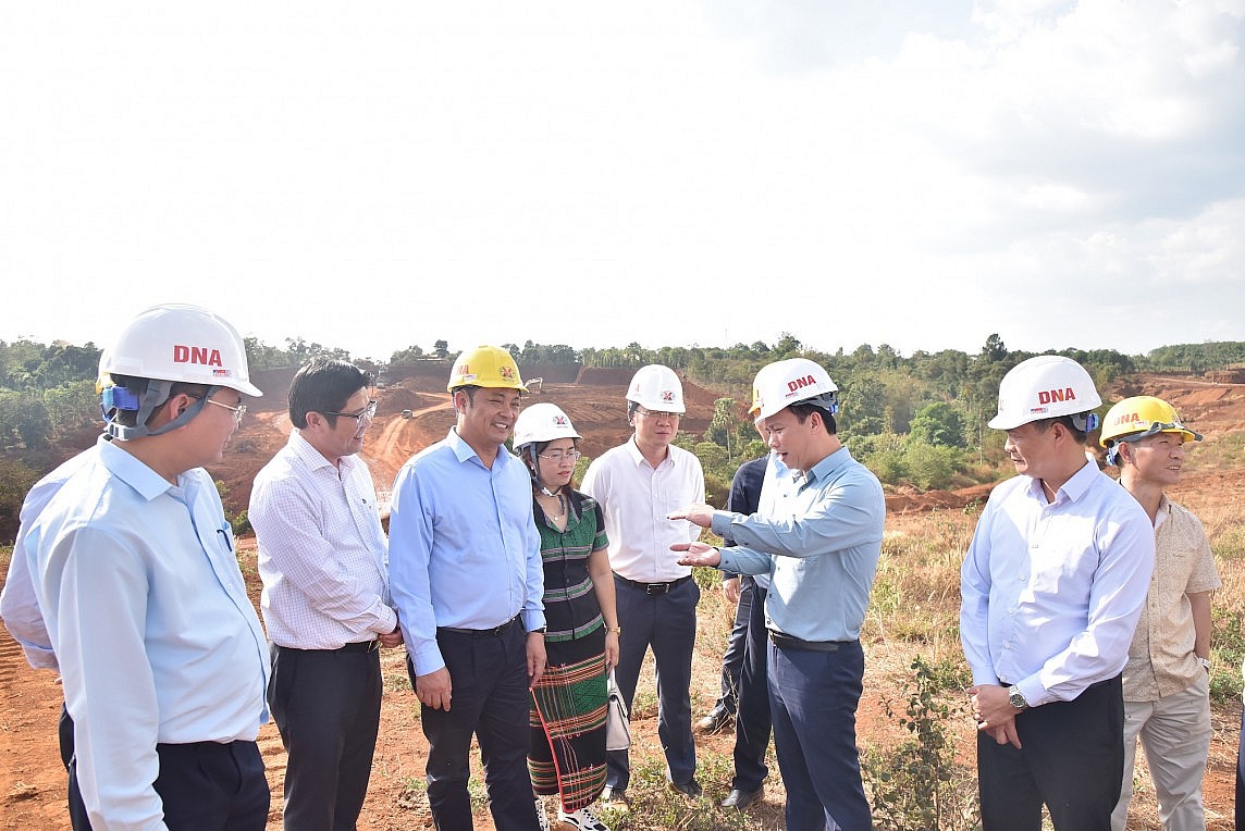 Sớm tháo gỡ vướng mắc liên quan bô xít ở Đắk Nông Sớm tháo gỡ vướng mắc liên quan bô xít ở Đắk Nông