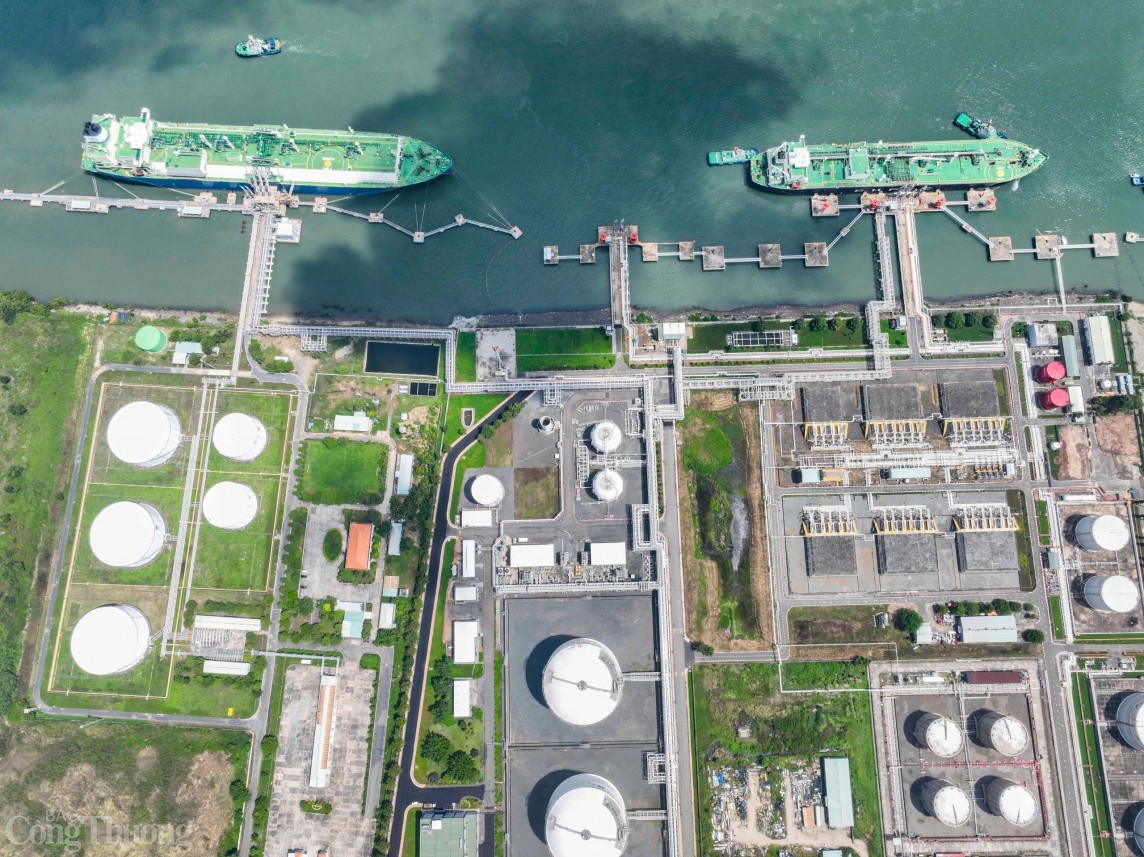 Chuyến tàu nhập khẩu LNG đầu tiên: Bài học Nhật Bản 1969 và khát vọng tự chủ năng lượng Việt Nam Chuyến tàu nhập khẩu LNG đầu tiên: Bài học Nhật Bản 1969 và khát vọng tự chủ năng lượng Việt Nam